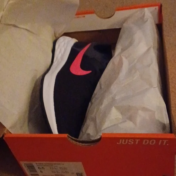 Nike New 6.5 W Shoes NIB - Picture 8 of 8